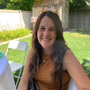 Meet your Posher, Nicole